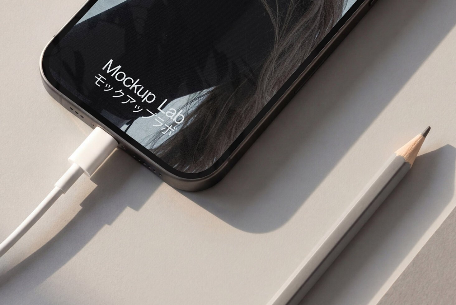 iPhone 13ML Mockup preview 4