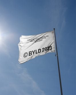 Flag 04 Mockup