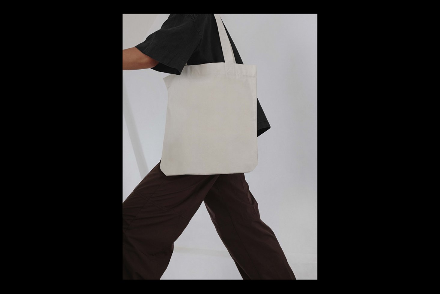 Tote Bag Mockup 05 preview 2