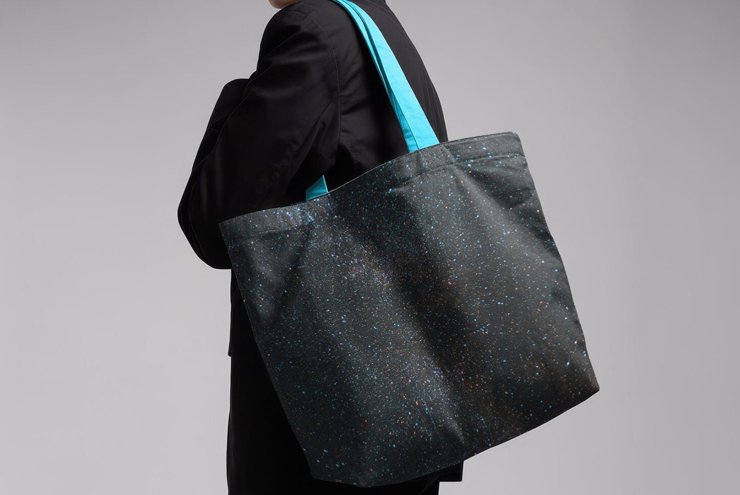 Tote Bag 05ML Mockup preview 2