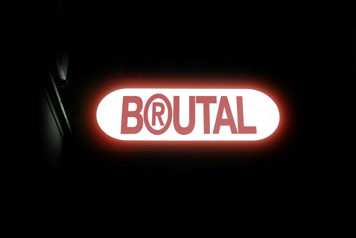 BRUTAL SIGNAGE MOCKUP 02