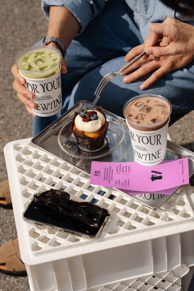 S#4 FYB Paper Cup 10 Mockup preview 6
