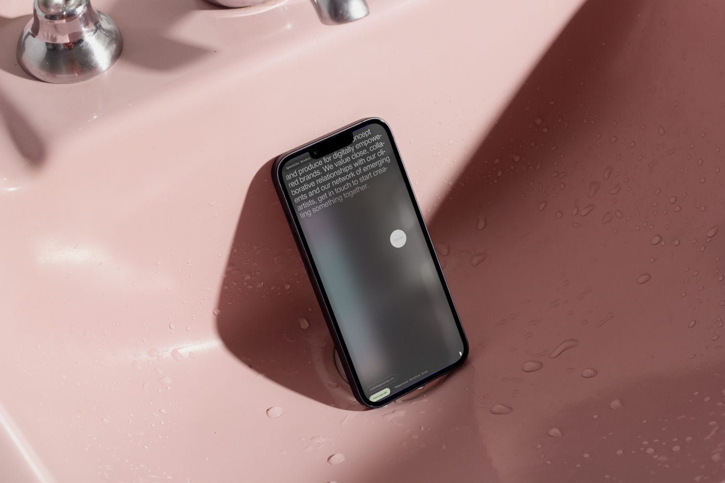 Iphone Mockup C04 004 preview 3
