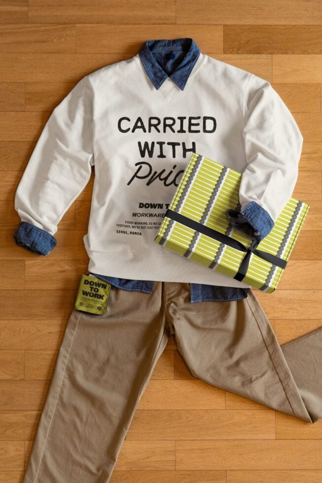 S#2 DTW Sweatshirt 08 Mockup