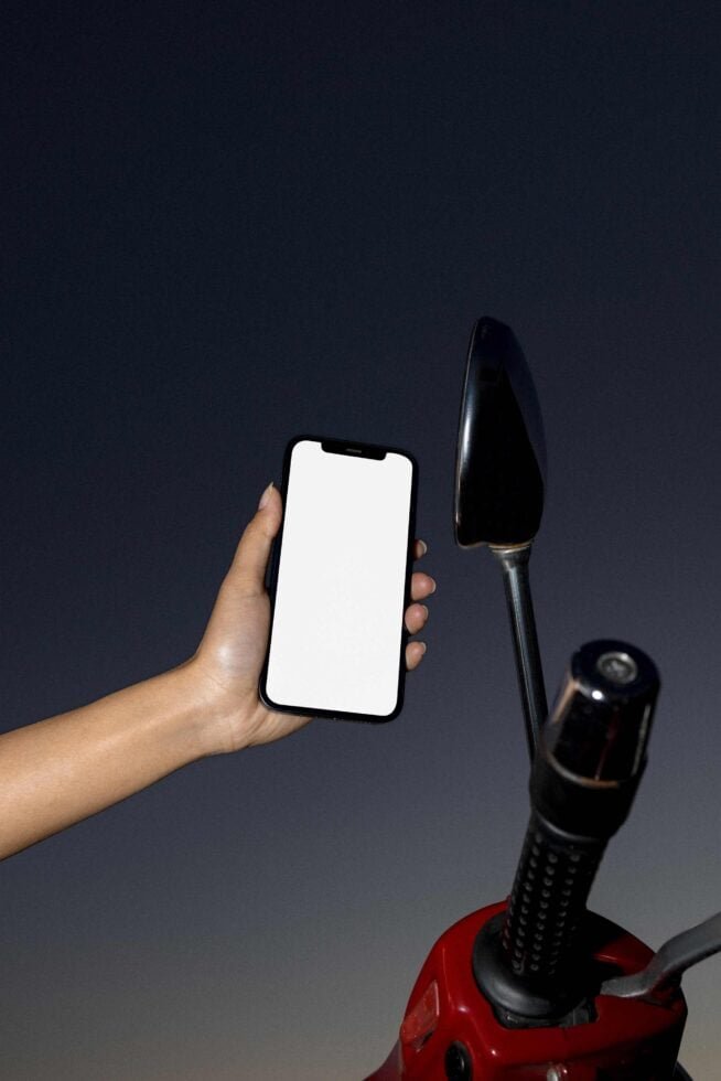 iPhone Mockup 051