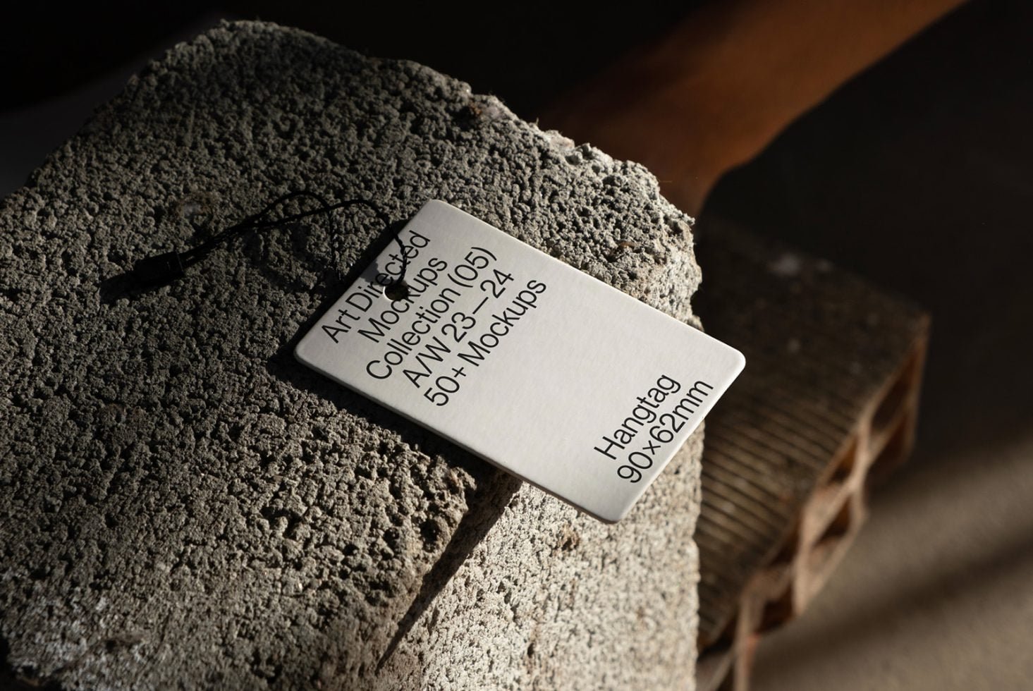 Tag C05 Mockup 001