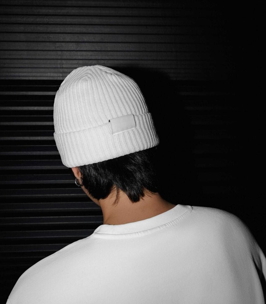 Beanie Mockup 01