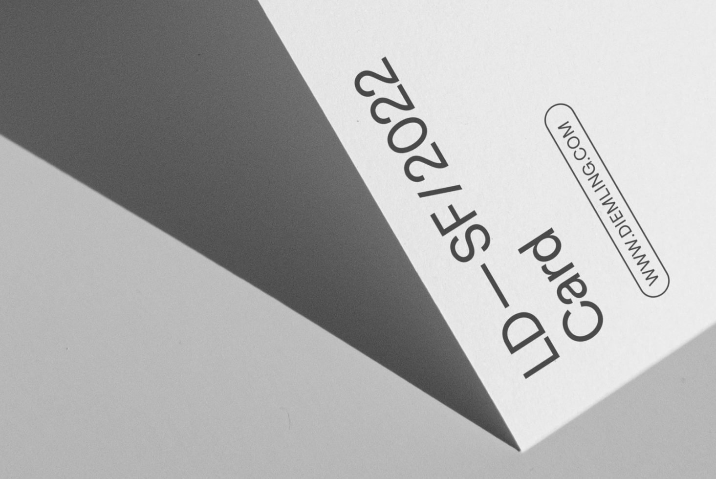 Card 03 Mockup preview 3