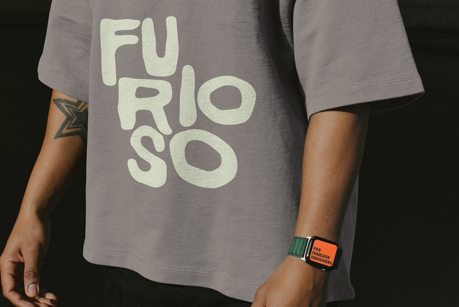 T-Shirt Mockup 01UC preview 2