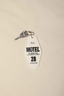 MOTEL KEYTAG MOCKUP 01