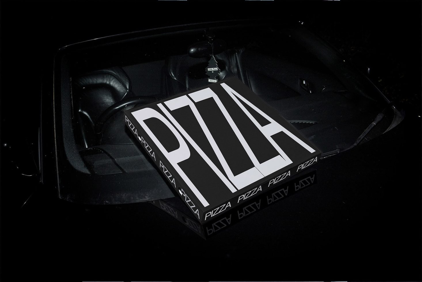 Pizza box Mockup Brash 02
