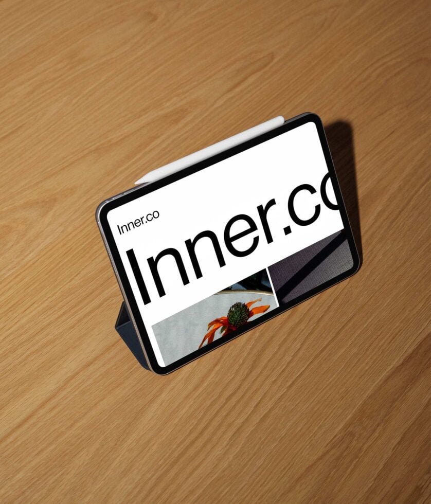 iPad Mockup 04