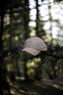 EDEN 02 CAP MOCKUP 05