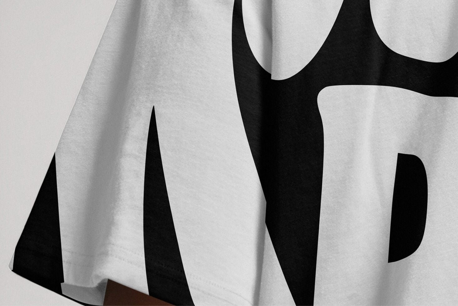 Shirt 09ML Mockup preview 3