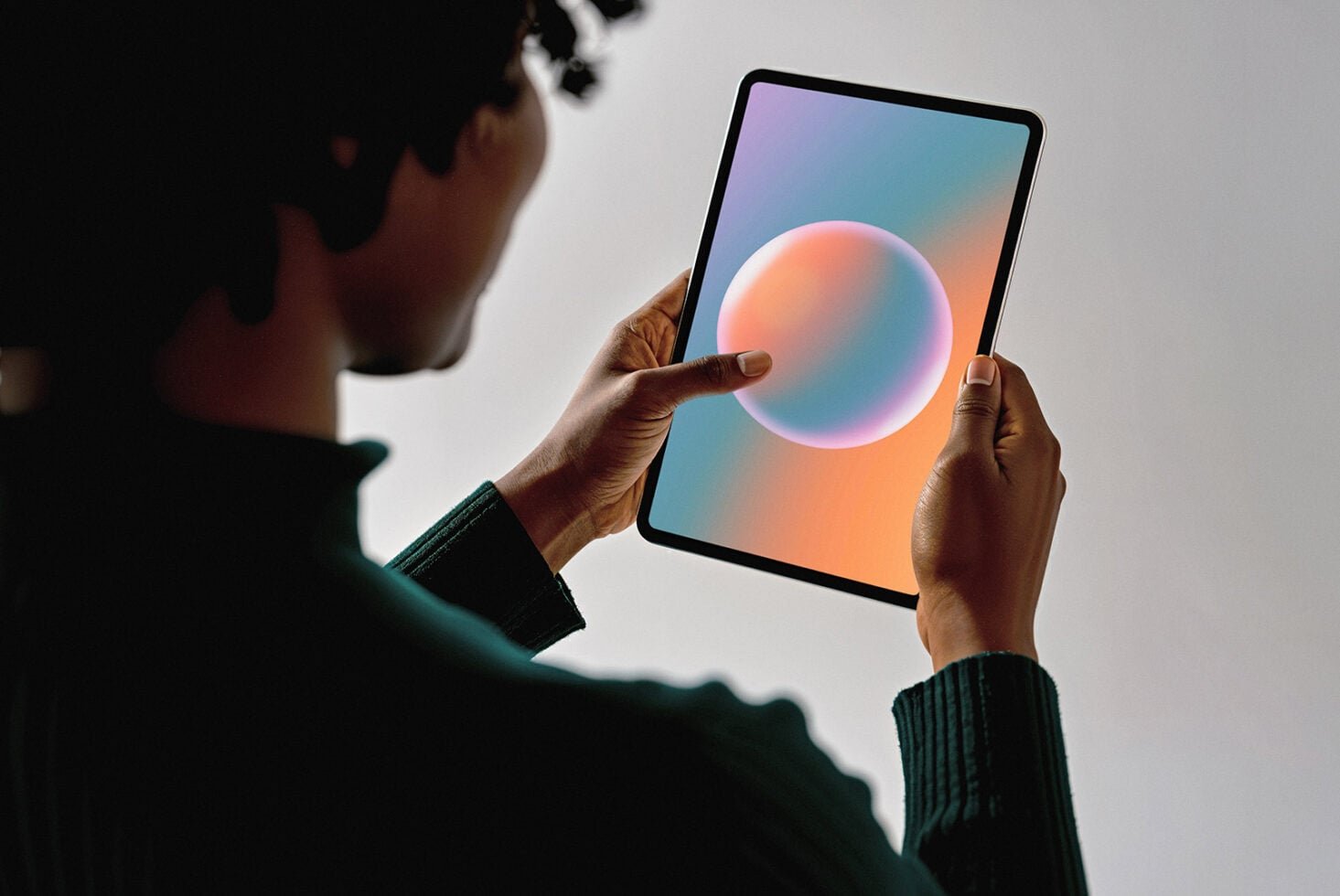 Tablet 01ML Mockup preview 2