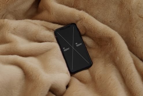 Batch 03 iPhone Mockup 10