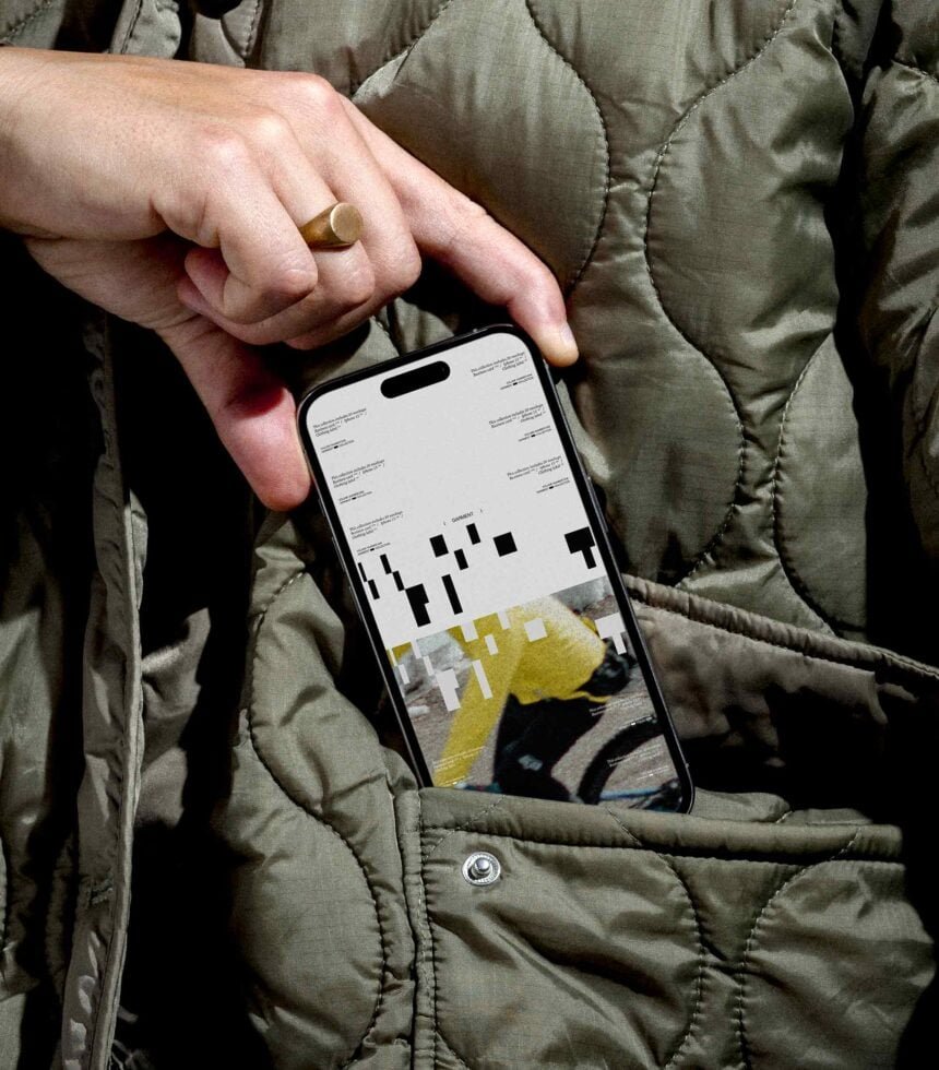 iPhone Mockup 047