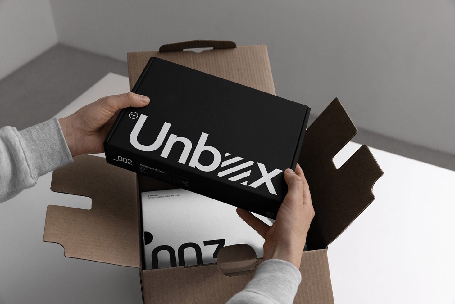 Packaging Mockup HM 008