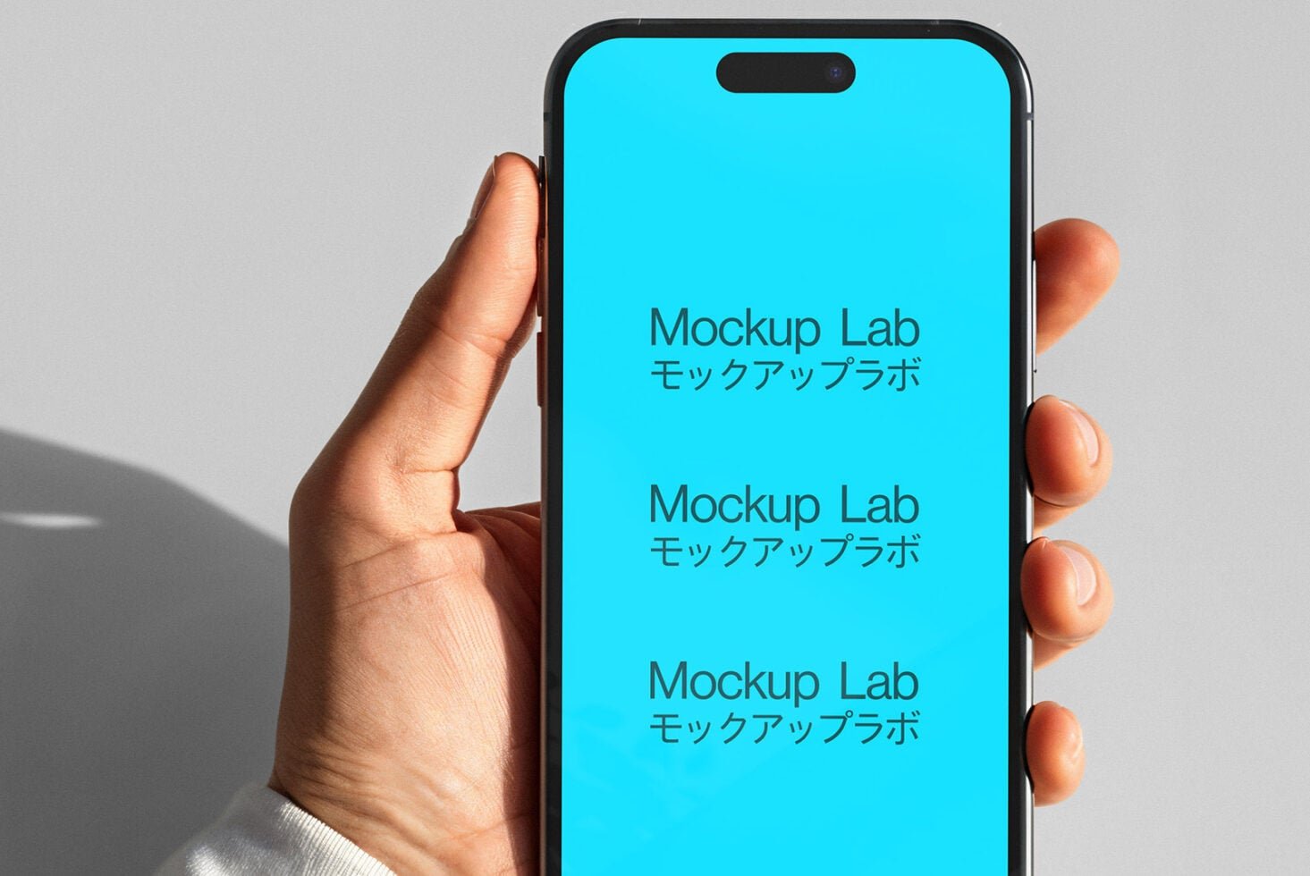 iPhone 03ML Mockup preview 3