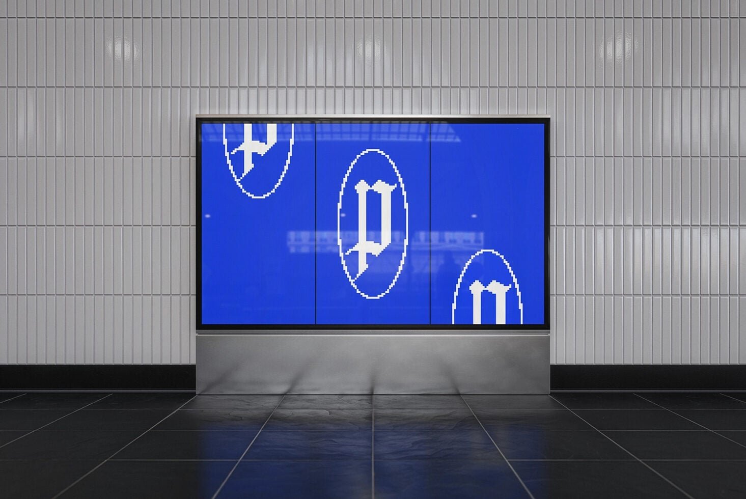 Vertical Displays (Triple) Mockup 3