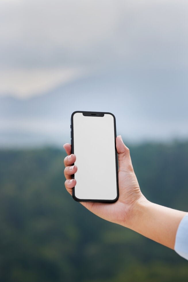 iPhone Mockup 015