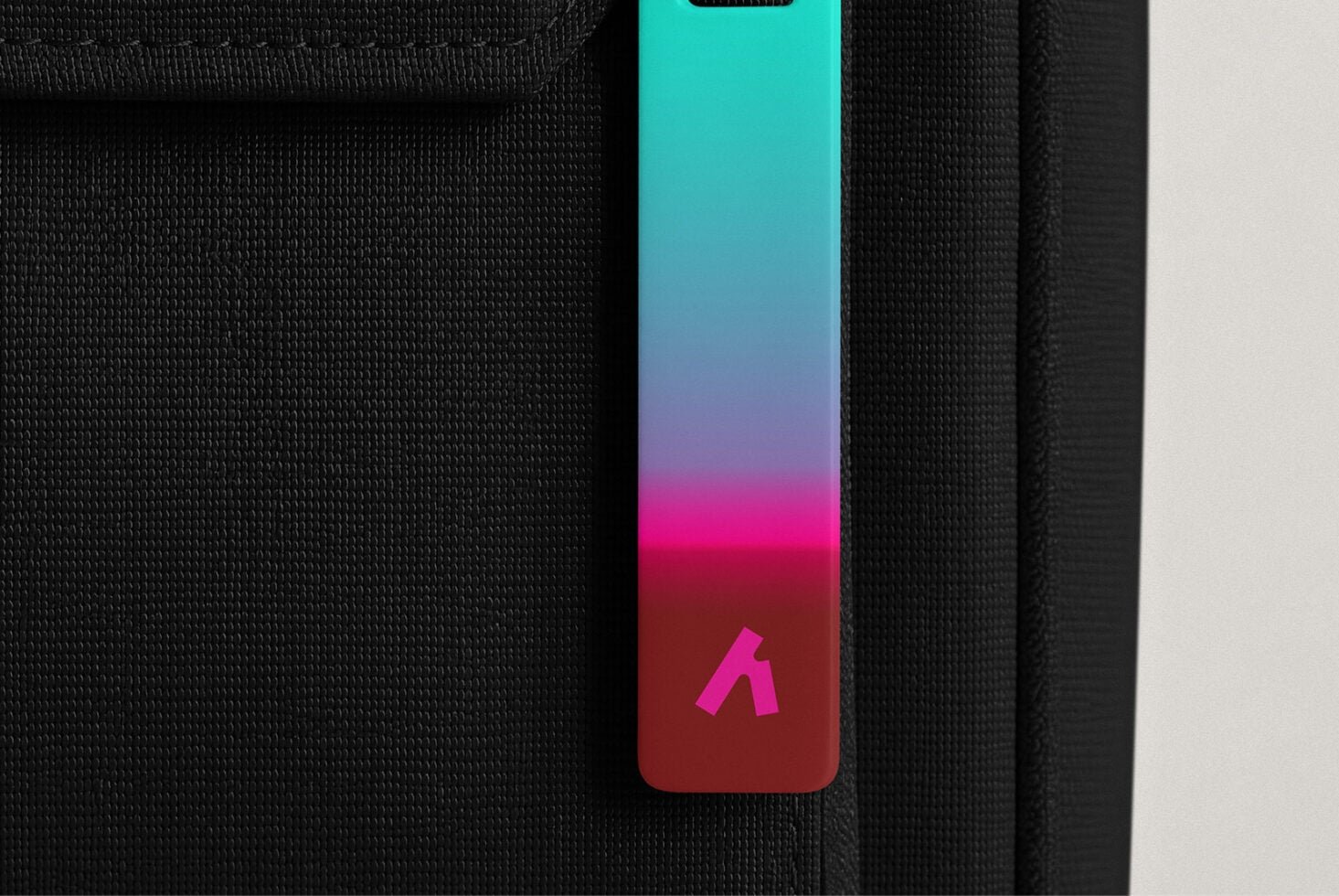 Zipper 01ML Mockup preview 3