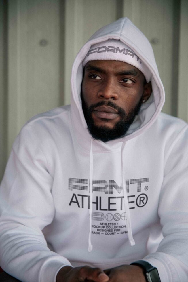 ATHLETE SET MOCKUP 05