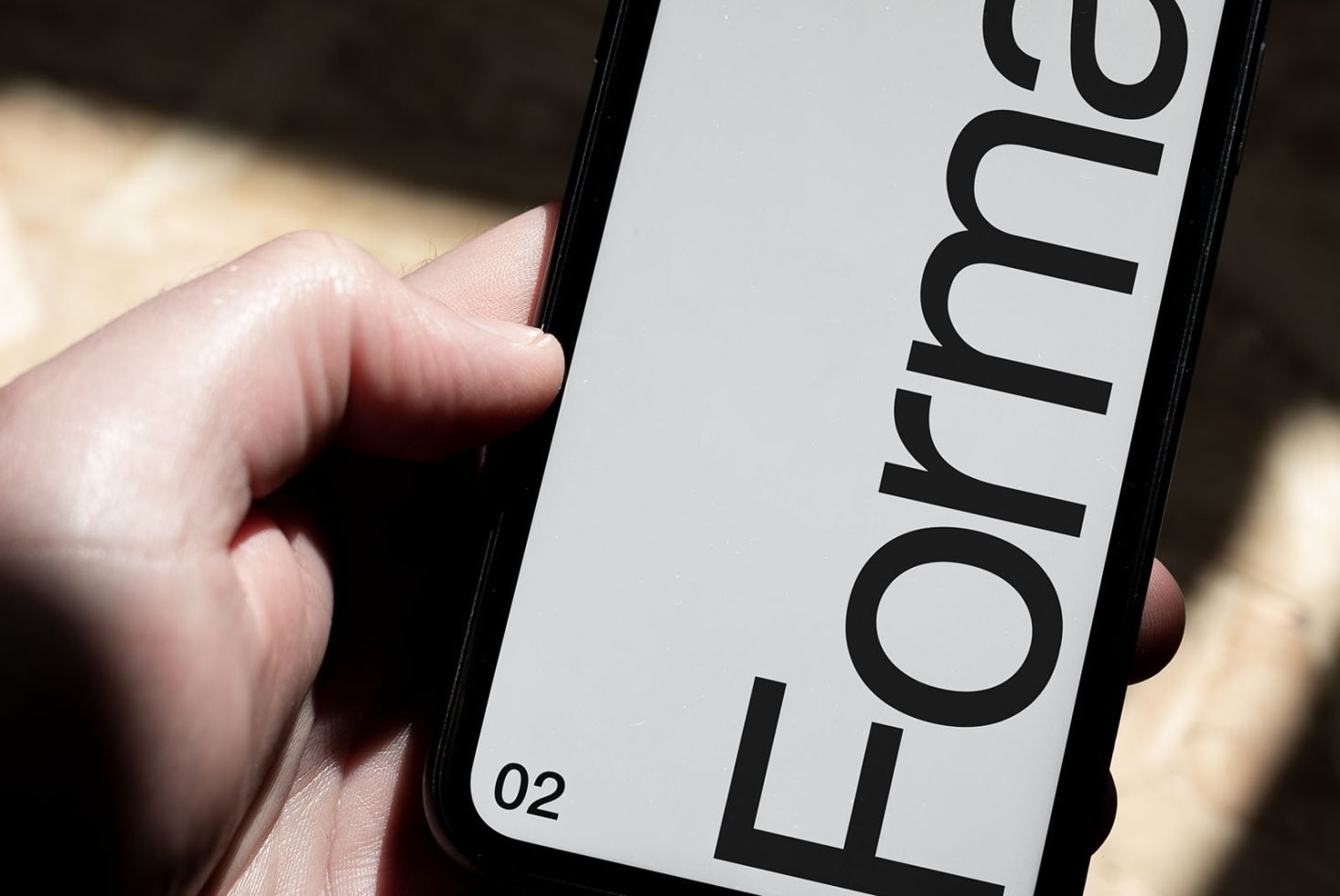 Format B2 iPhone 11 Mockup 01 preview 2
