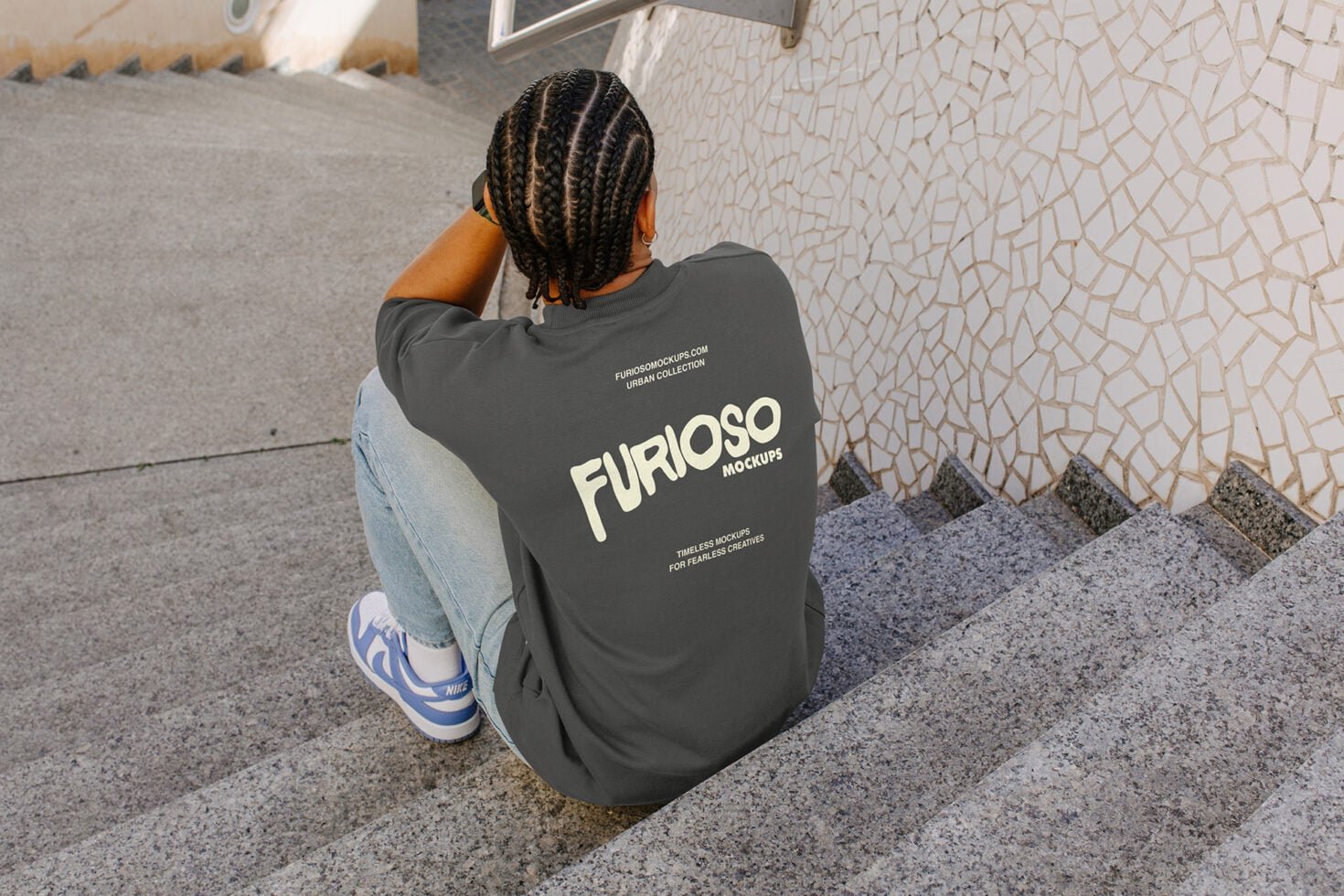 T-Shirt Mockup 02UC