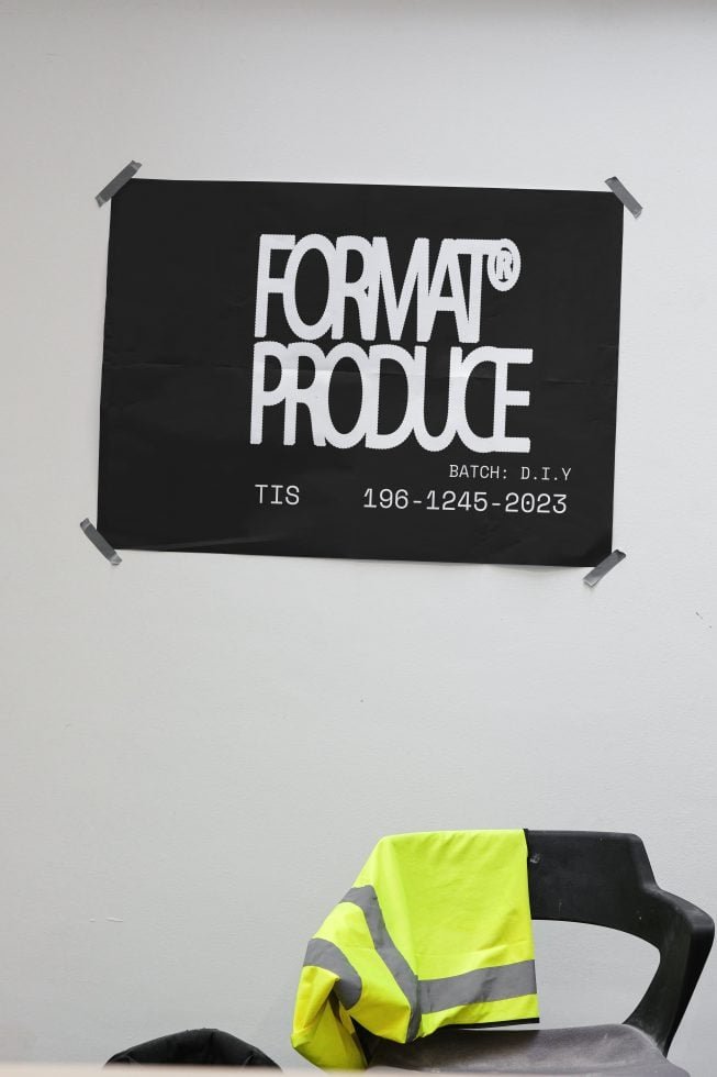 DIY POSTER MOCKUP 02