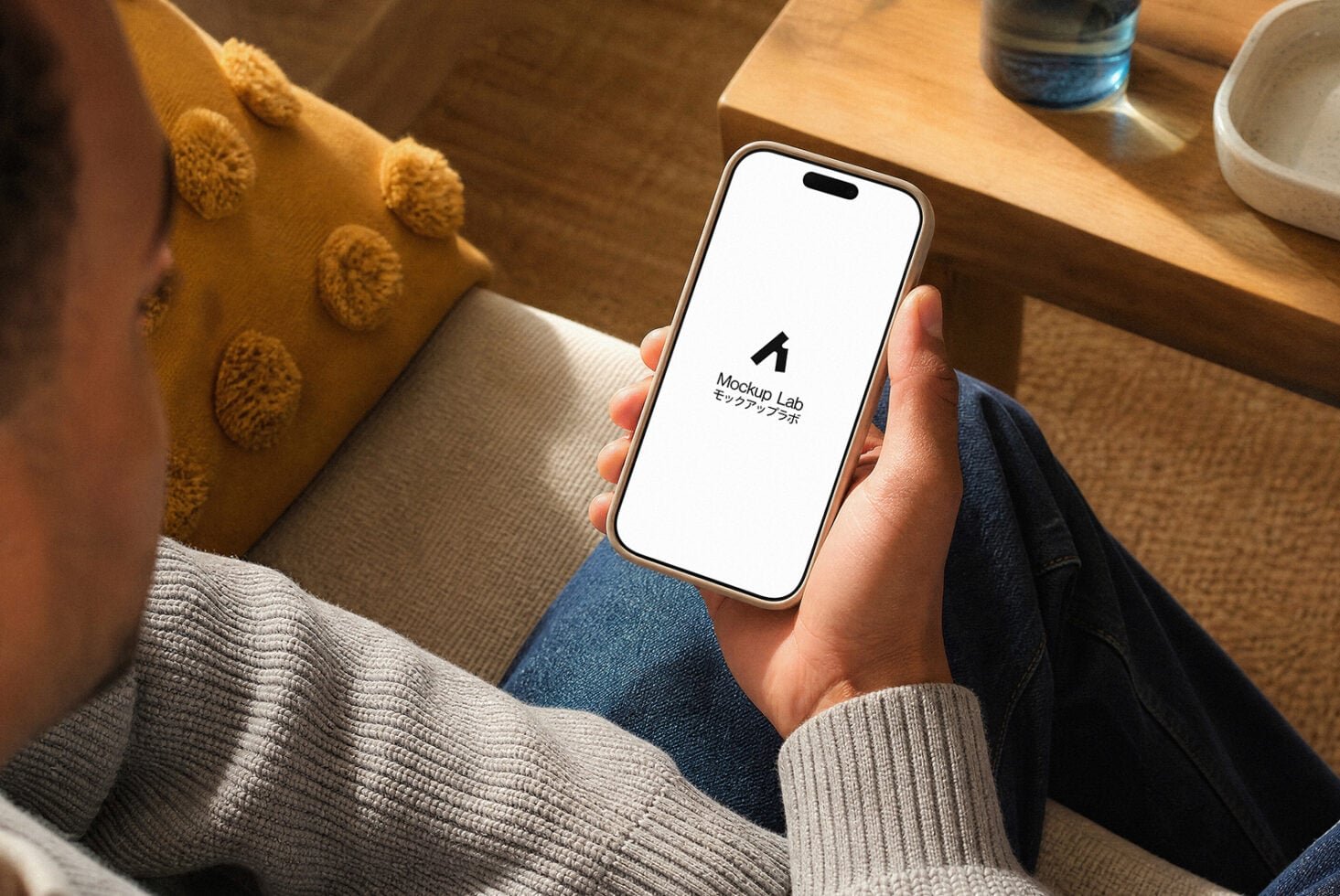 iPhone 21ML Mockup preview 2