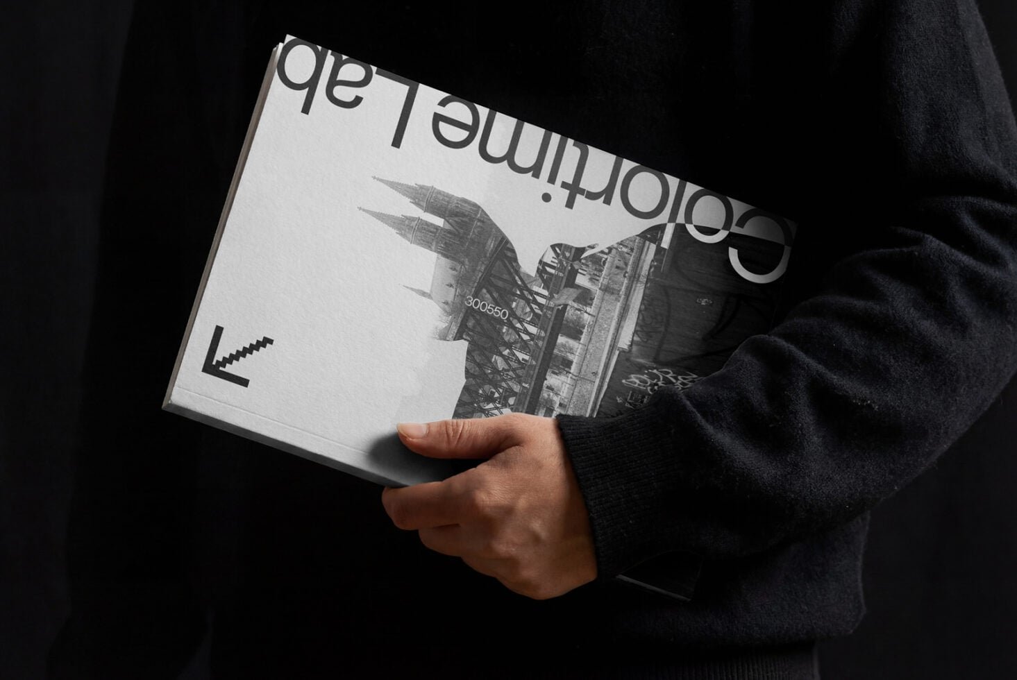 Book Mockup 300550
