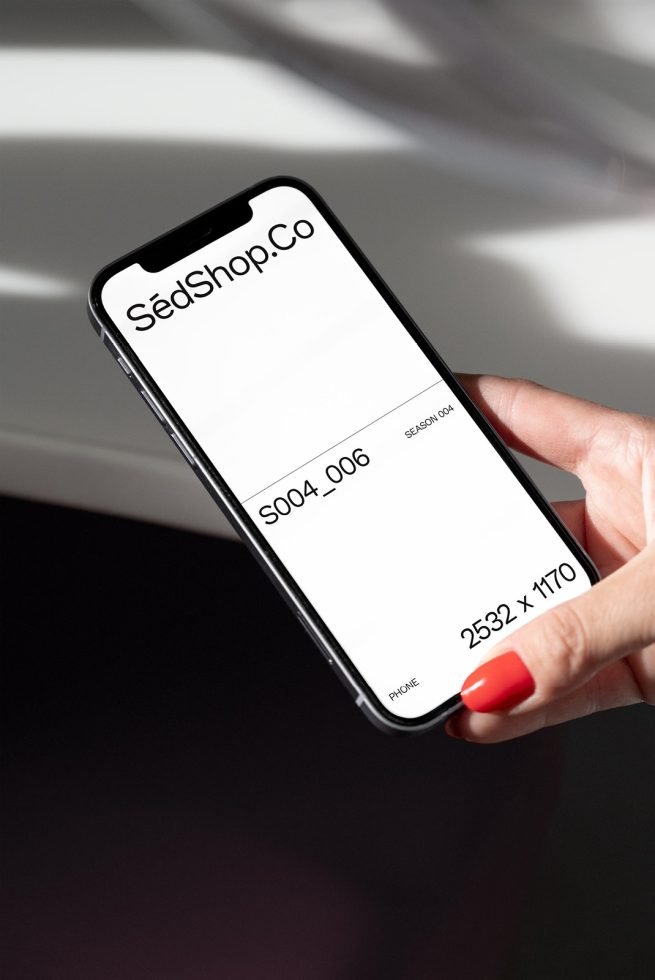 iPhone S04 006 Mockup