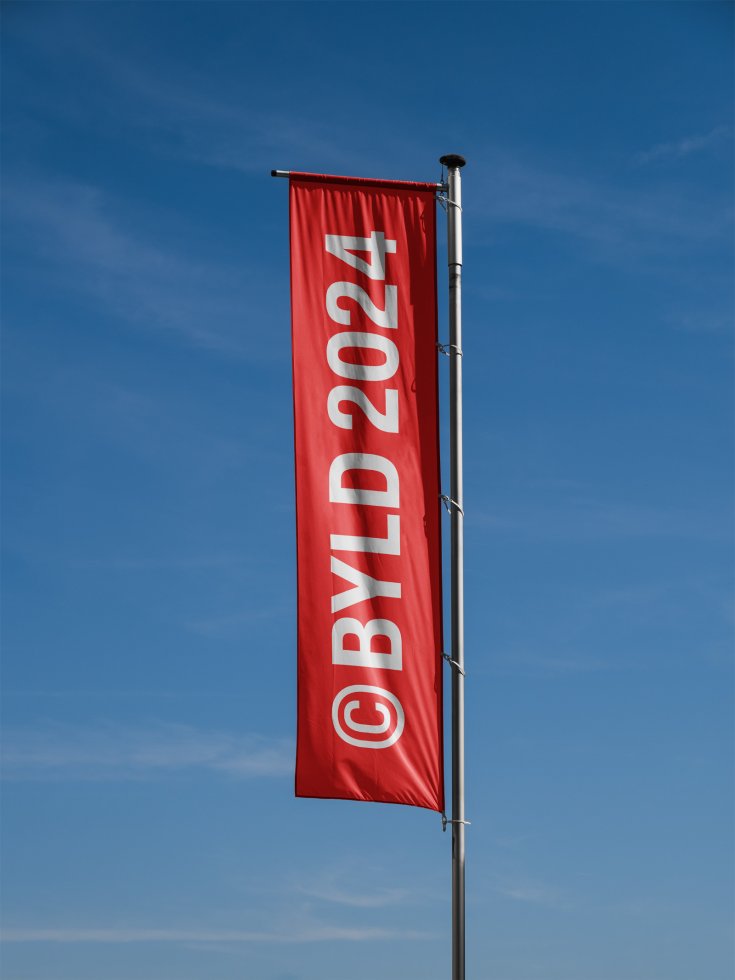 Flag 09 Mockup preview 5