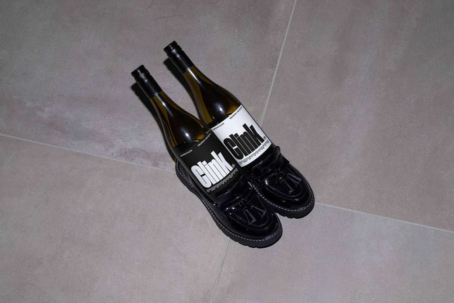 CLINK WINE BOTTLE 05