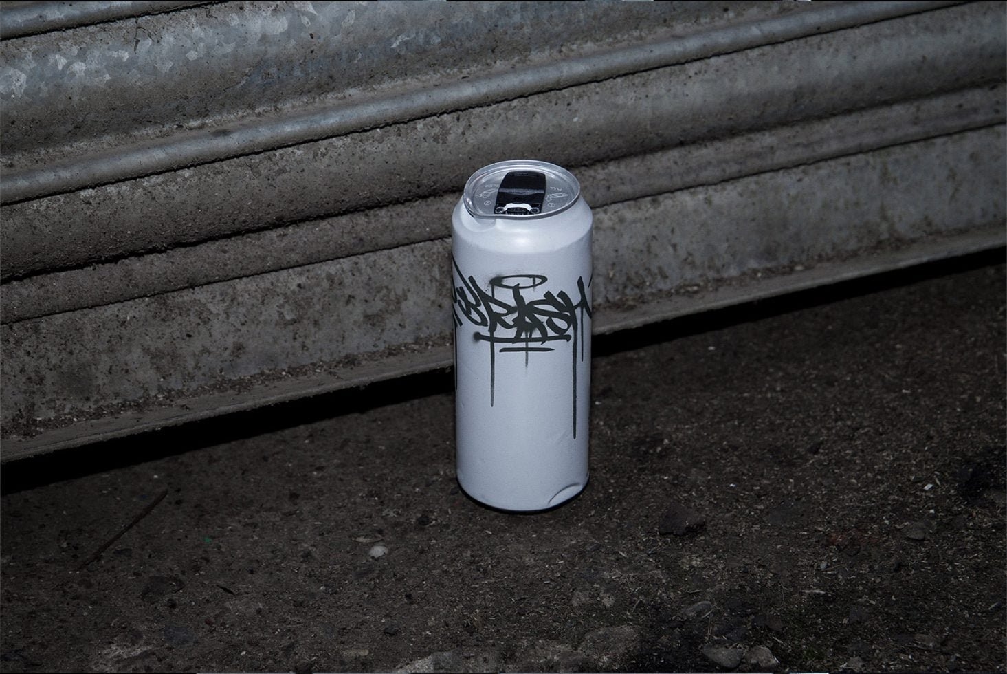 Can Mockup Brash 01