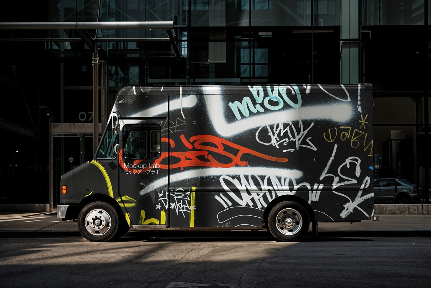 Van 02 Mockup preview 2