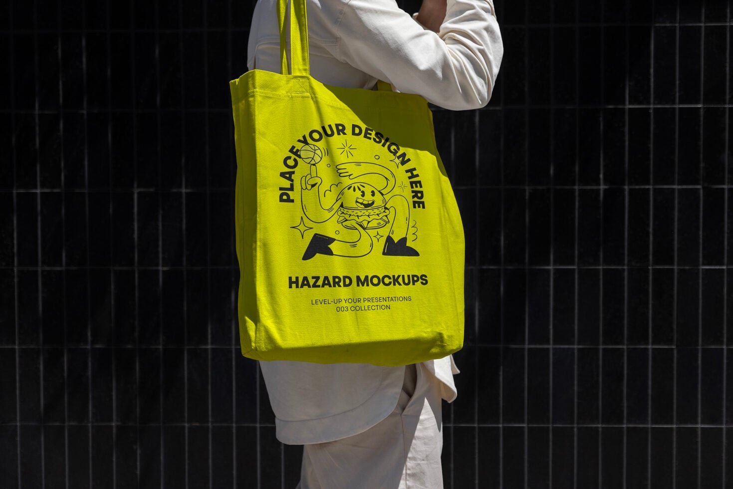 Minimal Totebag Mockup preview 4