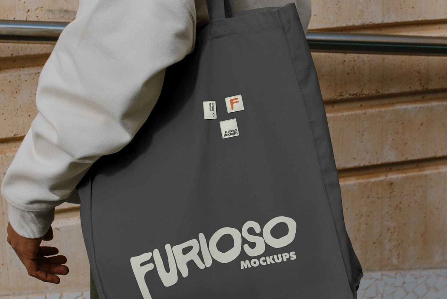 Tote Bag Mockup 03UC preview 1