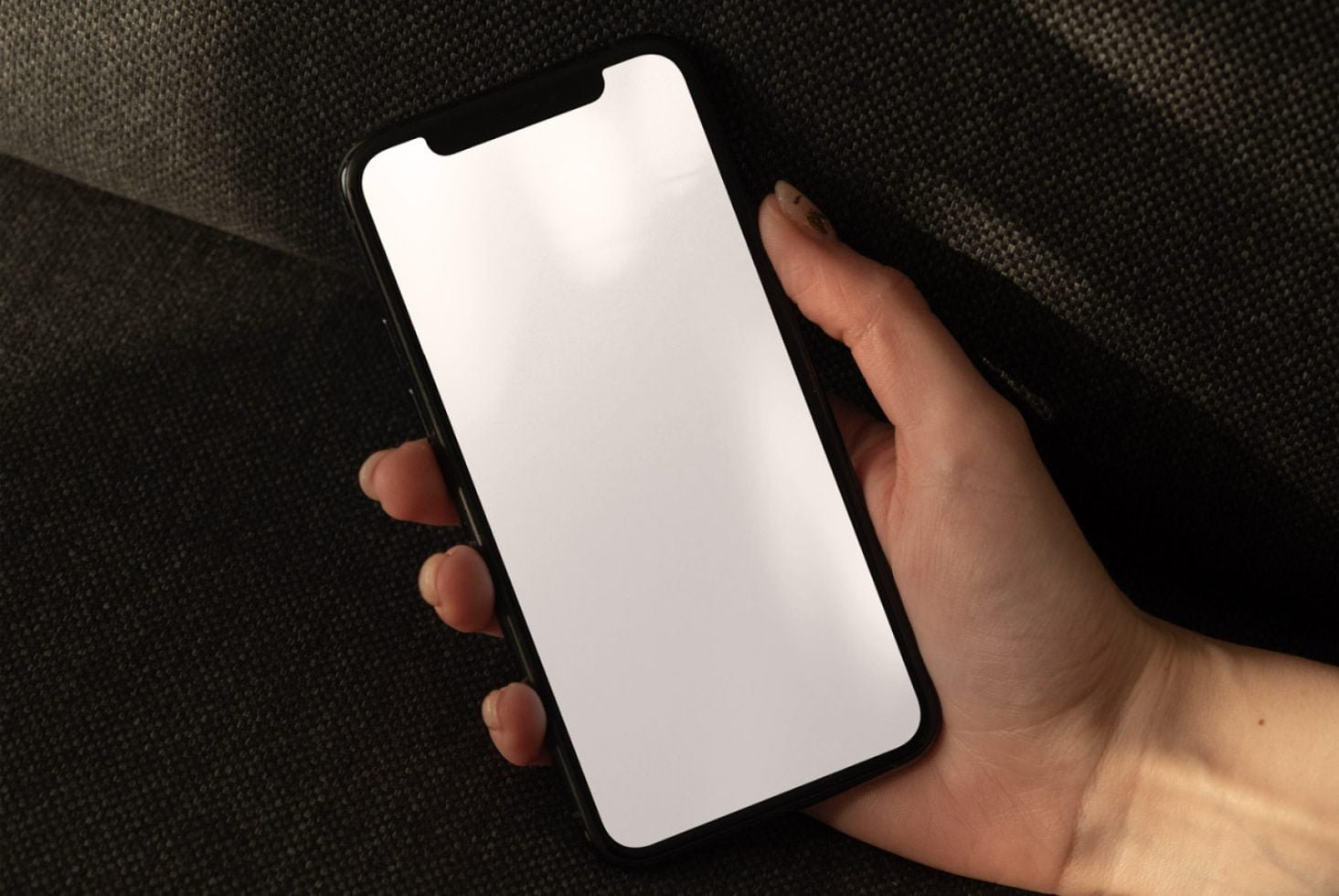 iPhone Mockup S06 12 preview 2