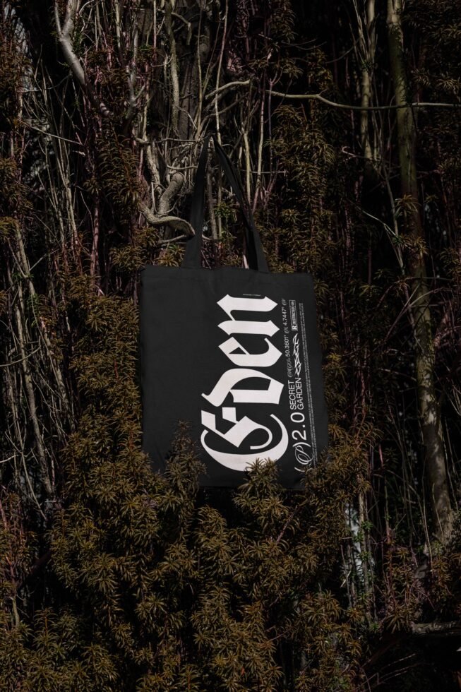 EDEN 02 CLOTH BAG MOCKUP 04