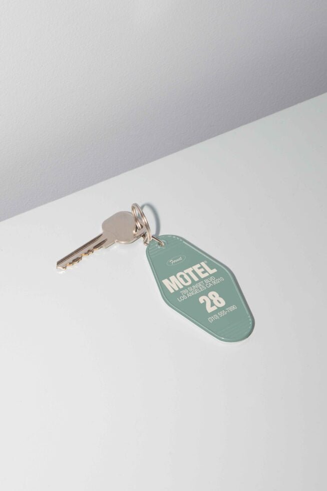 MOTEL KEYTAG MOCKUP 02