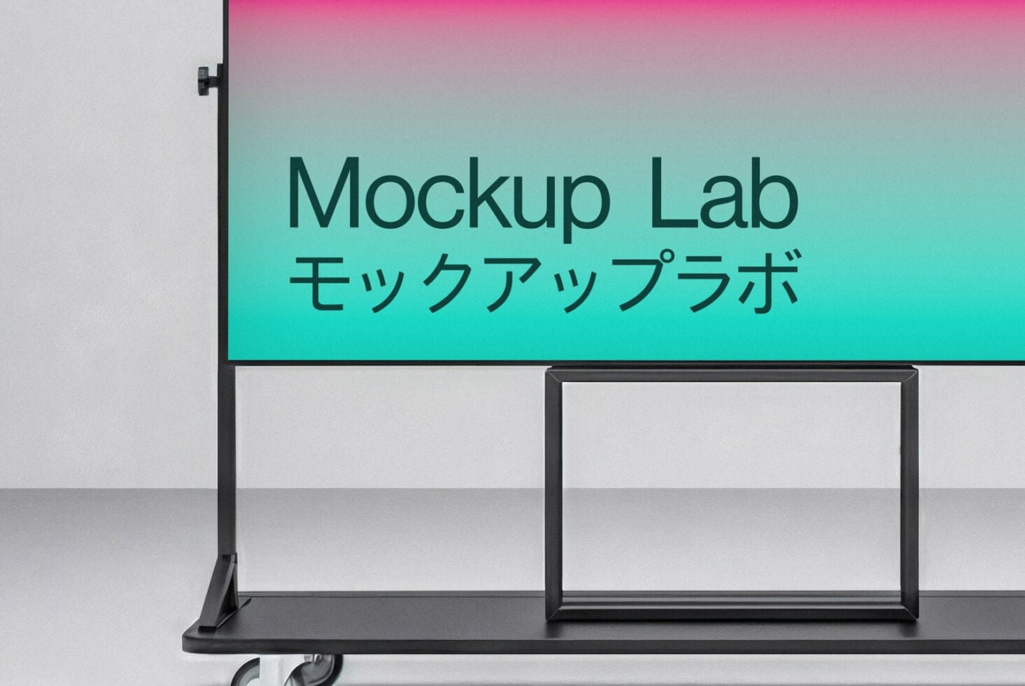 Screen 24ML Mockup preview 3