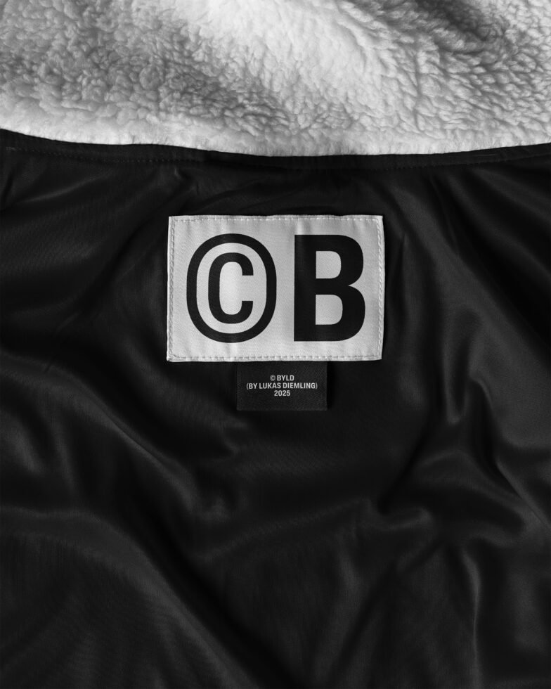Label 01 Mockup preview 4