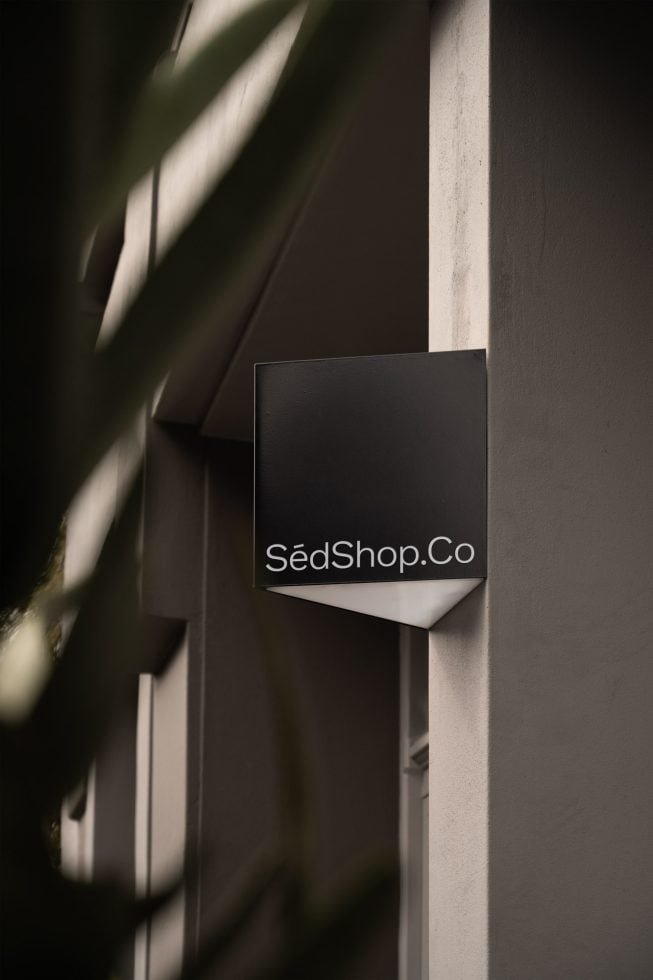 Cut-out Sign Mockup S06 28