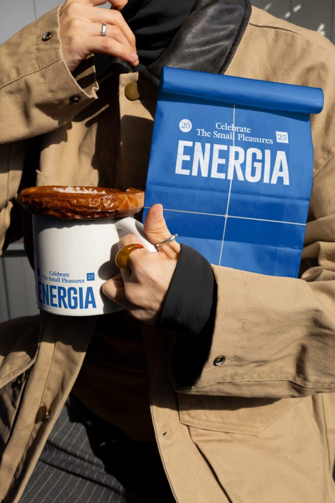 S#3 NRG Takeaway Bag Mockup preview 6