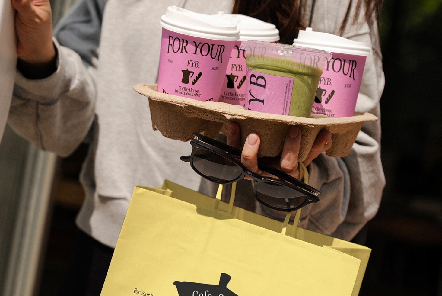 S#4 FYB Paper Bag 02 Mockup preview 2