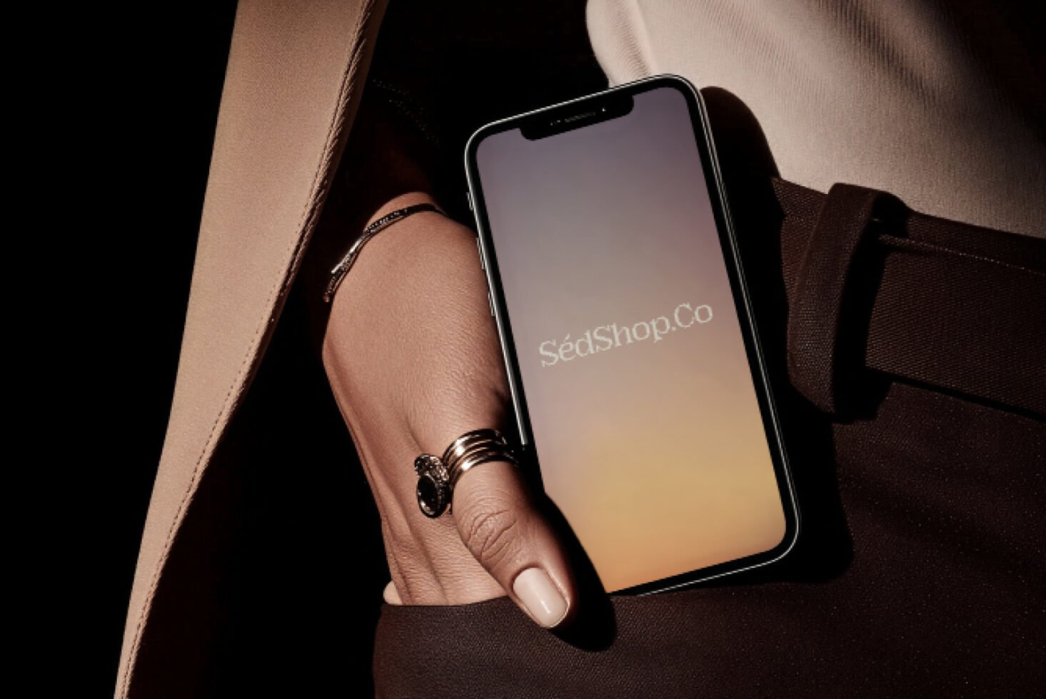 iPhone Screen D01 Mockup preview 6