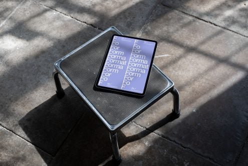 Format B2 iPad Mockup 02