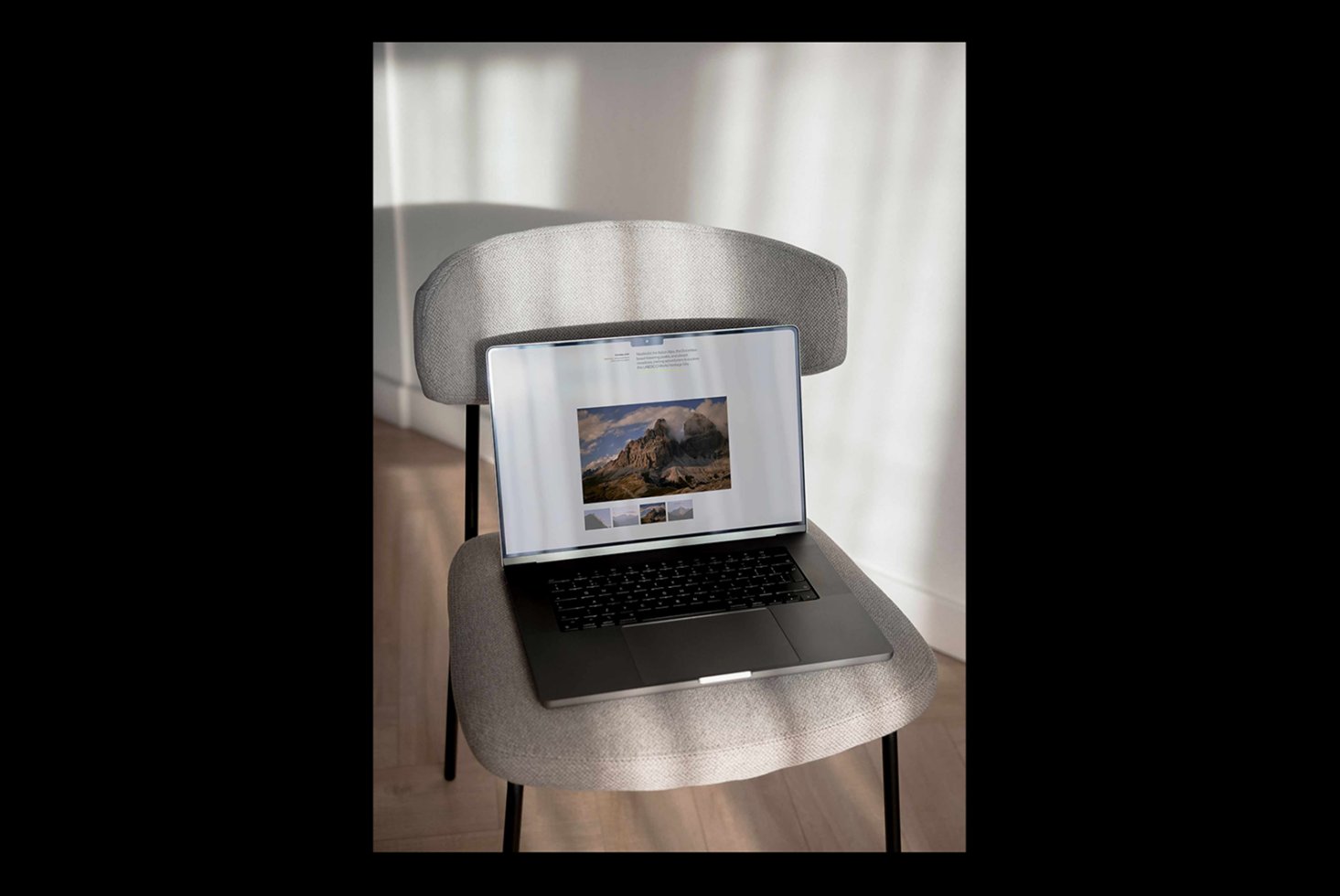 Macbook Mockup 011